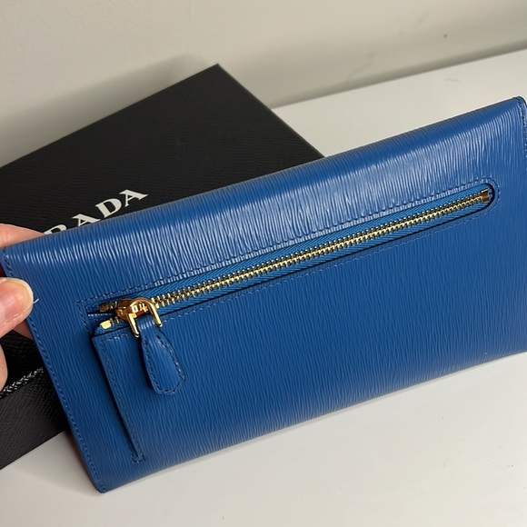 Prada Envelope Wallet in Blue! So pretty! 💙 *LIMITED OFFER* - Picture 8 of 16